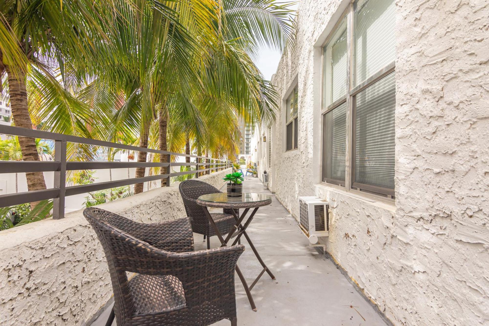 Midtown - Wynwood Area With Balcony - Art District Near Beach Apartment Miami
