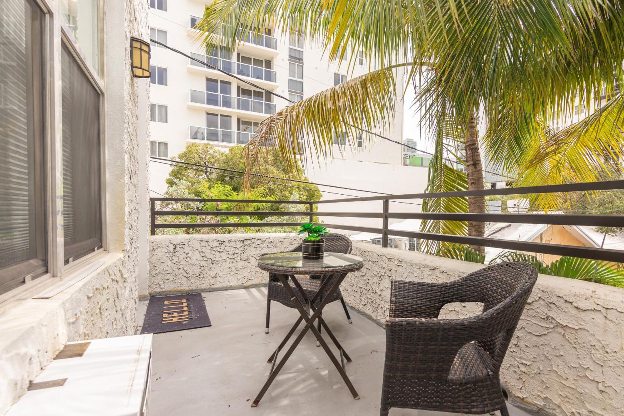 Midtown - Wynwood Area With Balcony - Art District Near Beach *