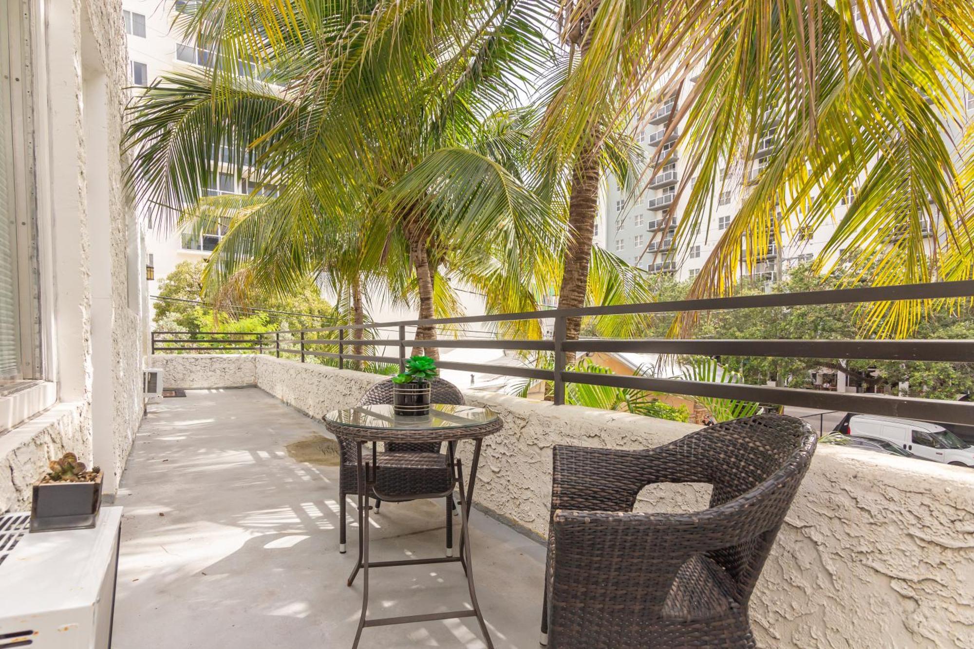 Apartment Midtown - Wynwood Area With Balcony - Art District Near Miami
