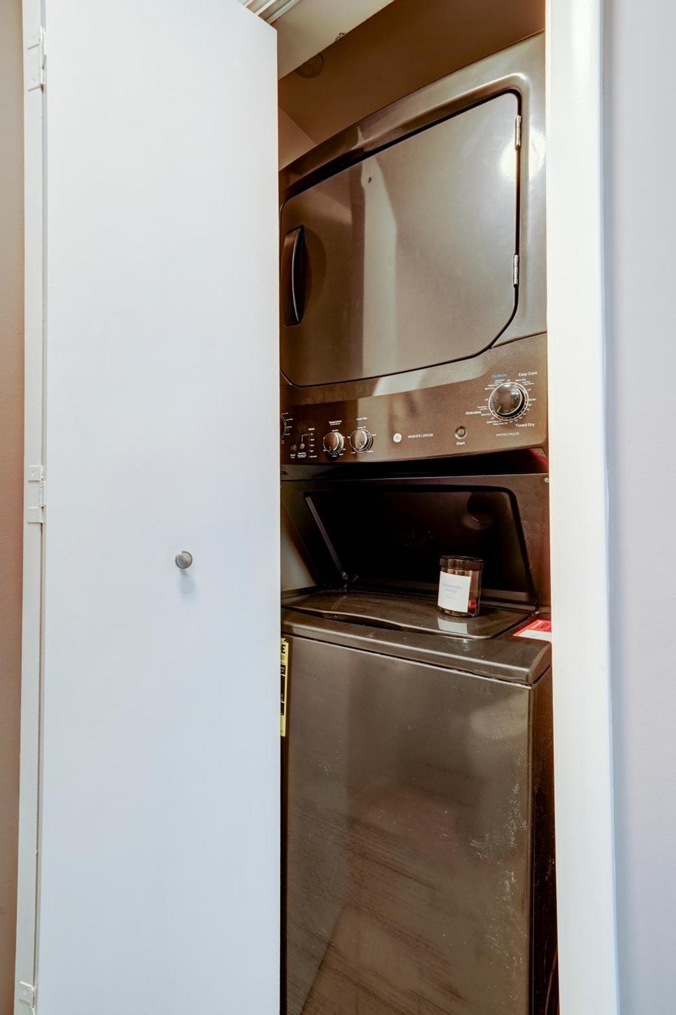 Apartment Direct Bayview One Bedroom In Coconut Grove Includes Parking *