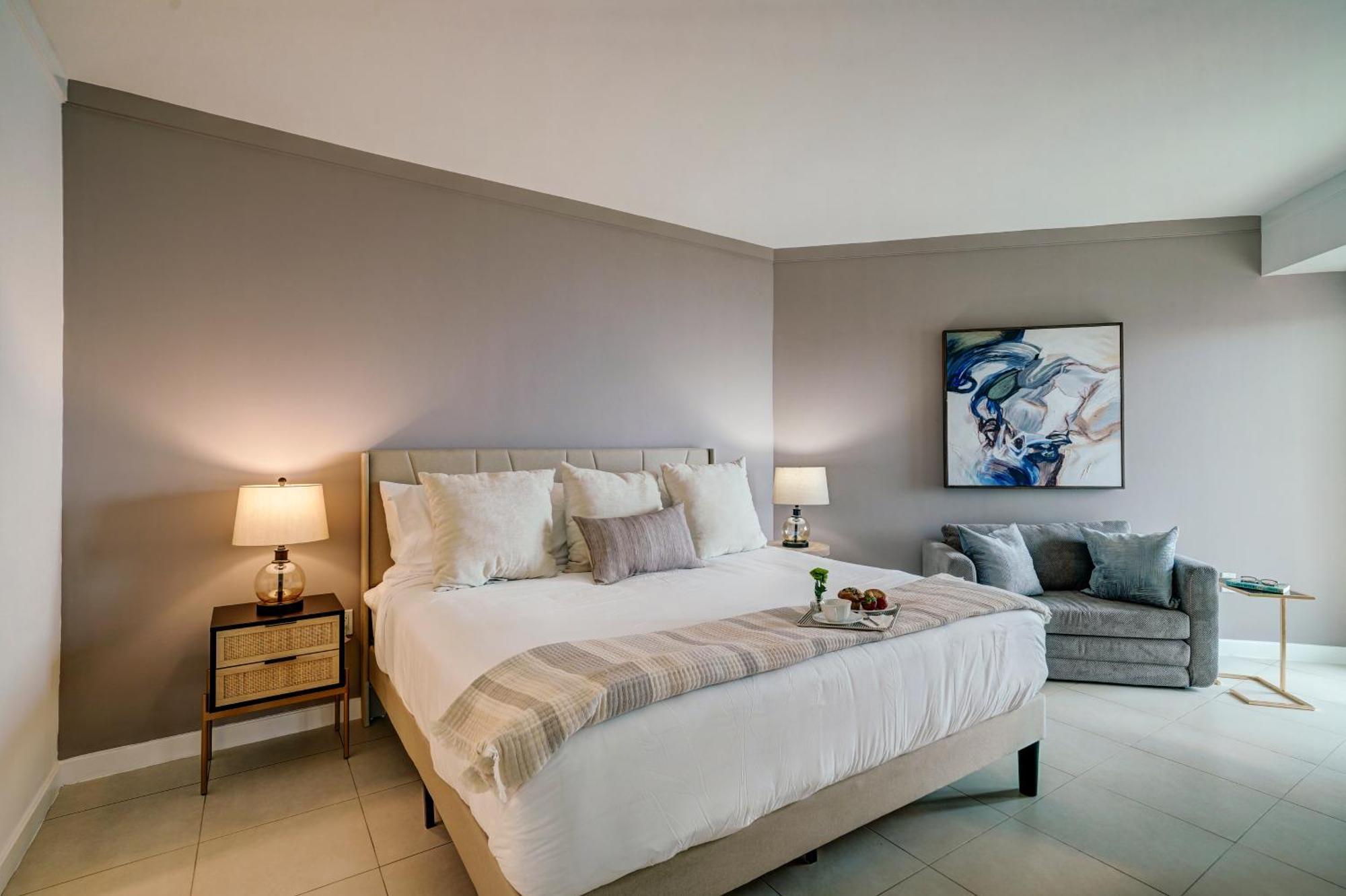 Apartment Direct Bayview One Bedroom In Coconut Grove Includes Parking *