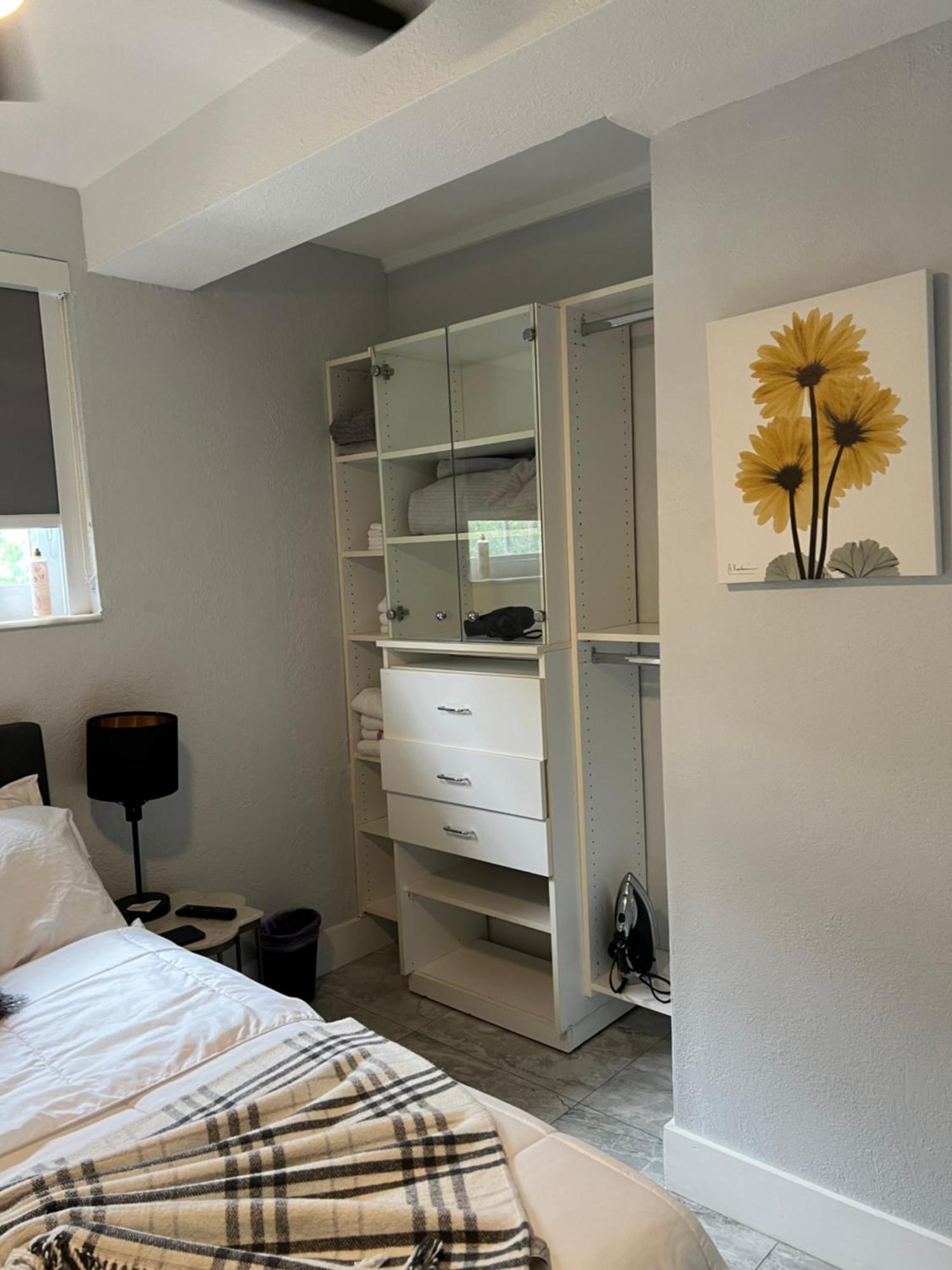Little Gables Studio-your Escape-10min Airport Apartment