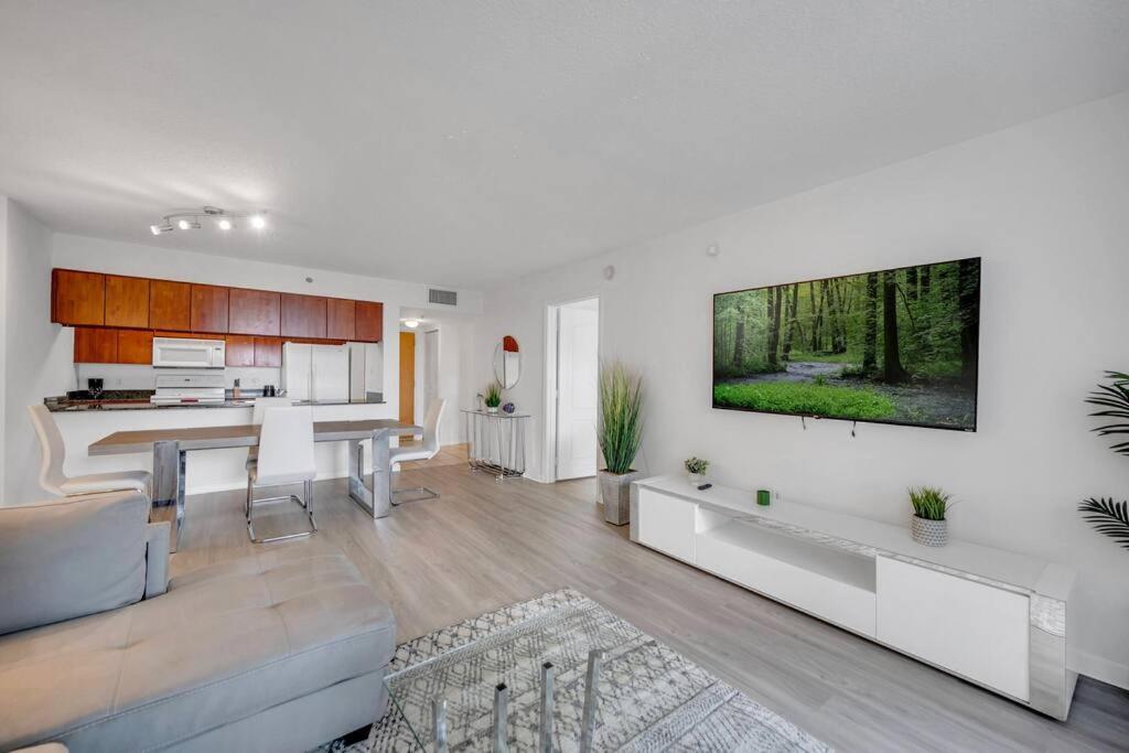 Apartment Incredible 1 Bed 1 Bth • Brickell • Ocean View Miami