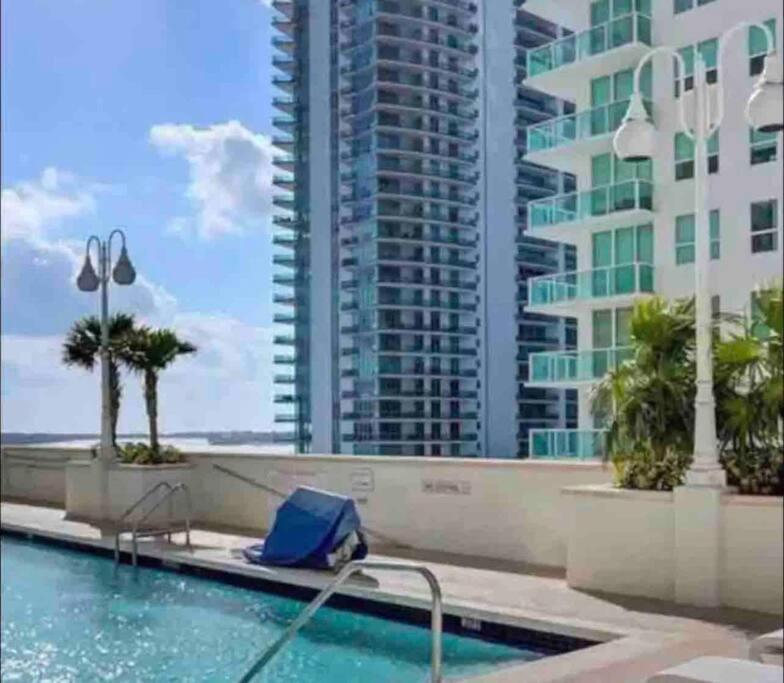Spacious 36th Flr 1 Bd 1 Bt • Brickell • Bay View * Miami