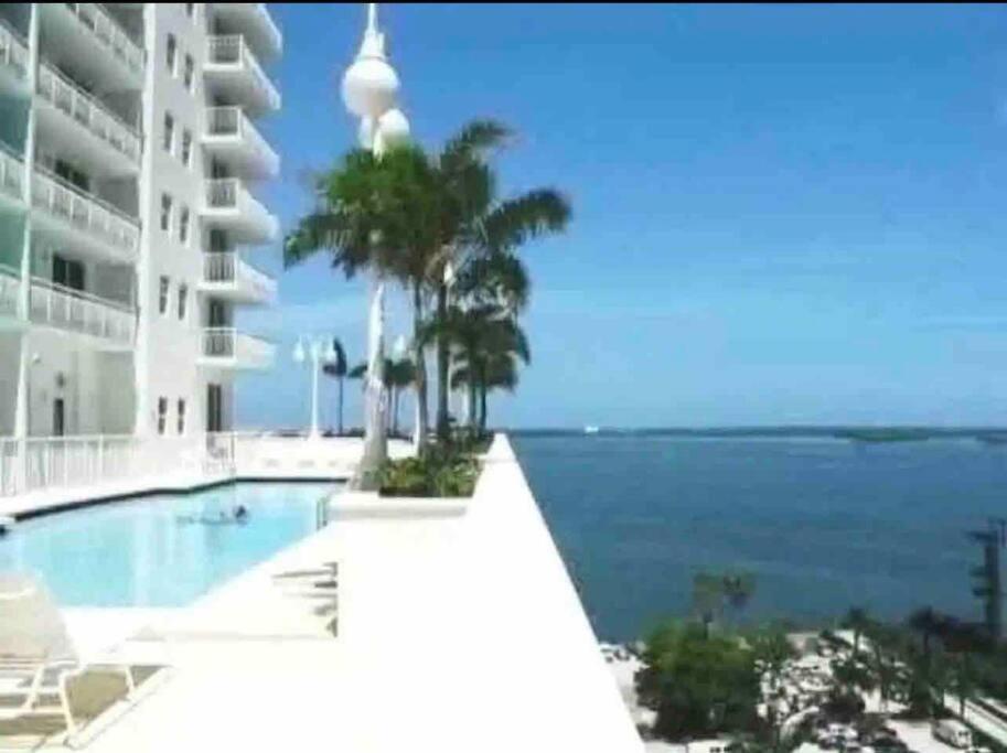 Spacious 36th Flr 1 Bd 1 Bt • Brickell • Bay View * Miami