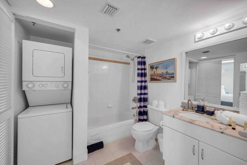 Apartment Spacious 36th Flr 1 Bd 1 Bt • Brickell • Bay View Miami