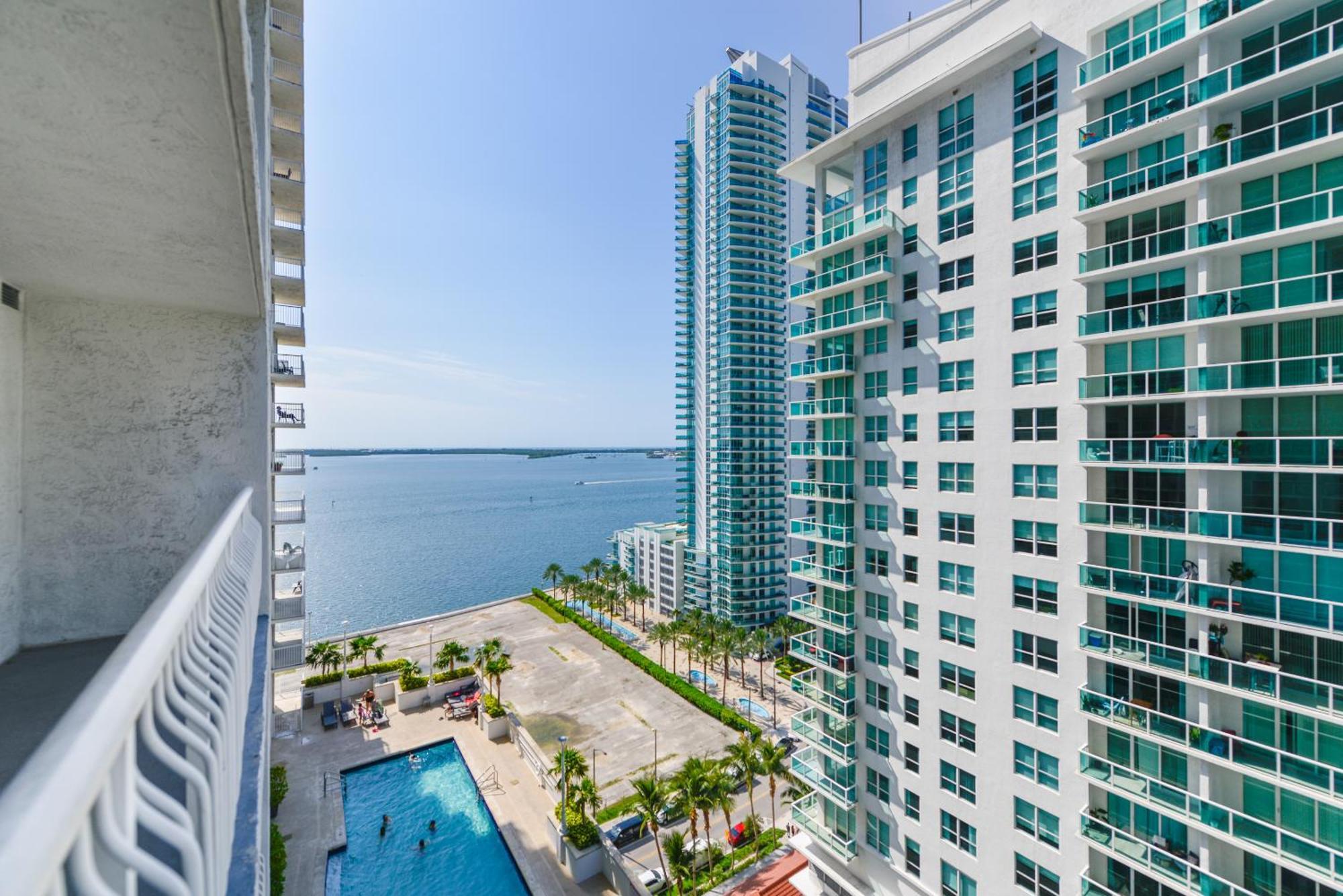 Apartment Amazing 3 Bedroom At Brickell With Pool *