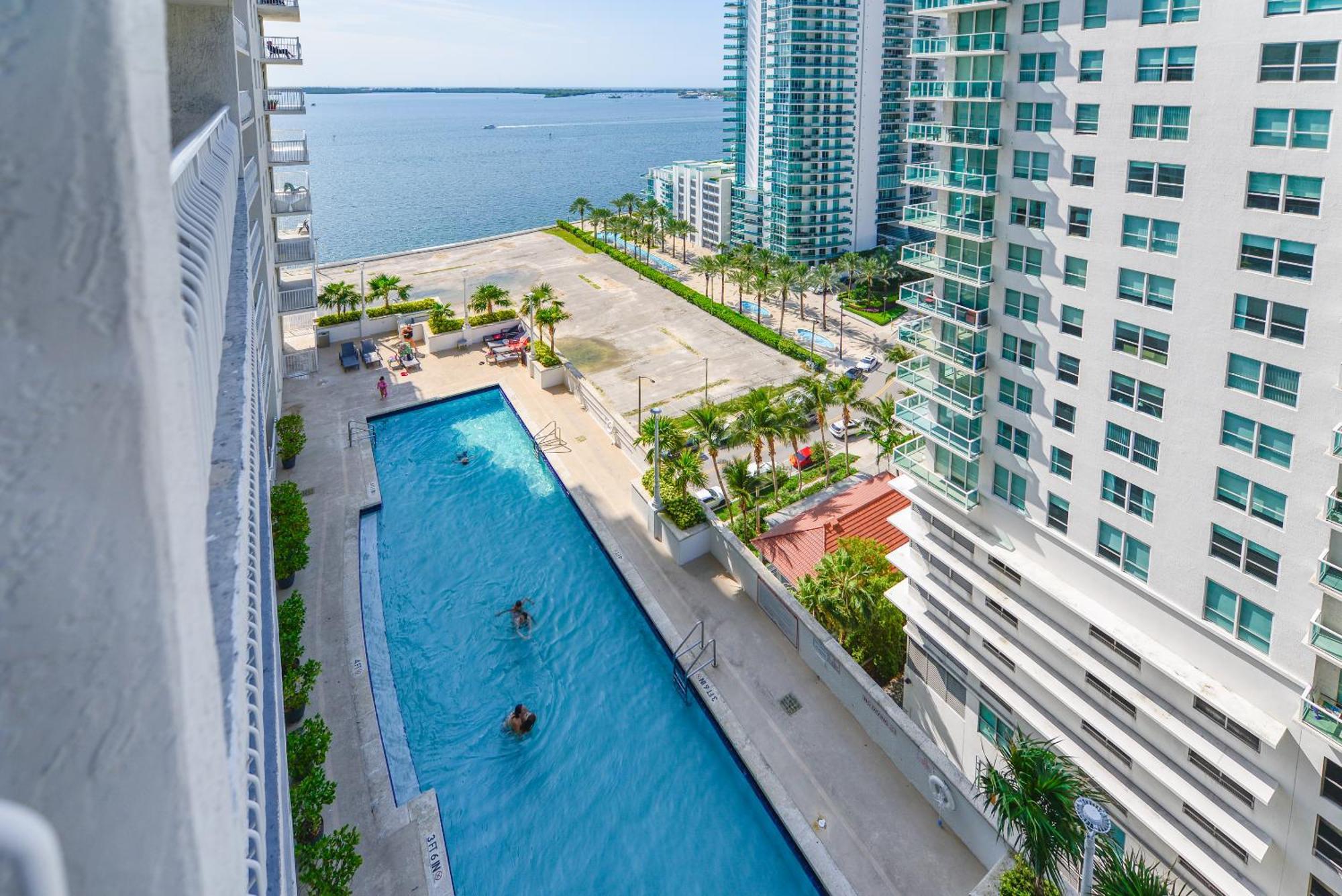 Amazing 3 Bedroom At Brickell With Pool Apartment *
