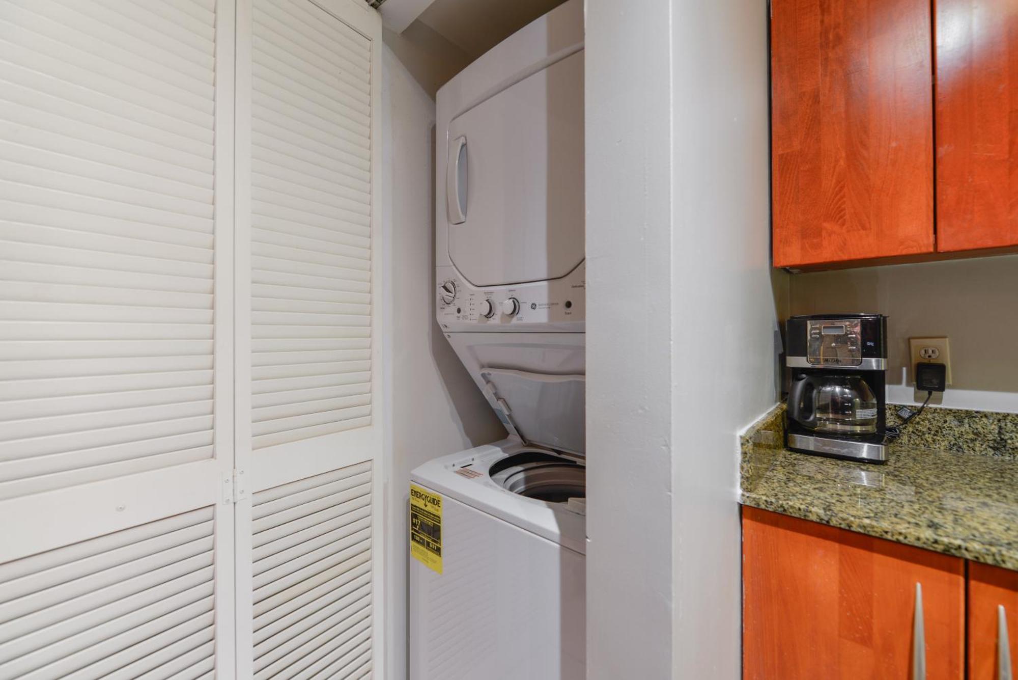 Amazing 3 Bedroom At Brickell With Pool Apartment