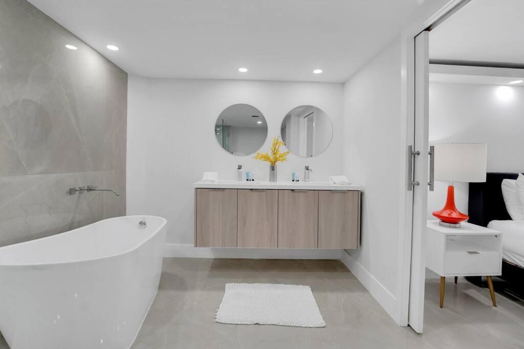 Shades Of Sky Penthouse! Newly Renovated