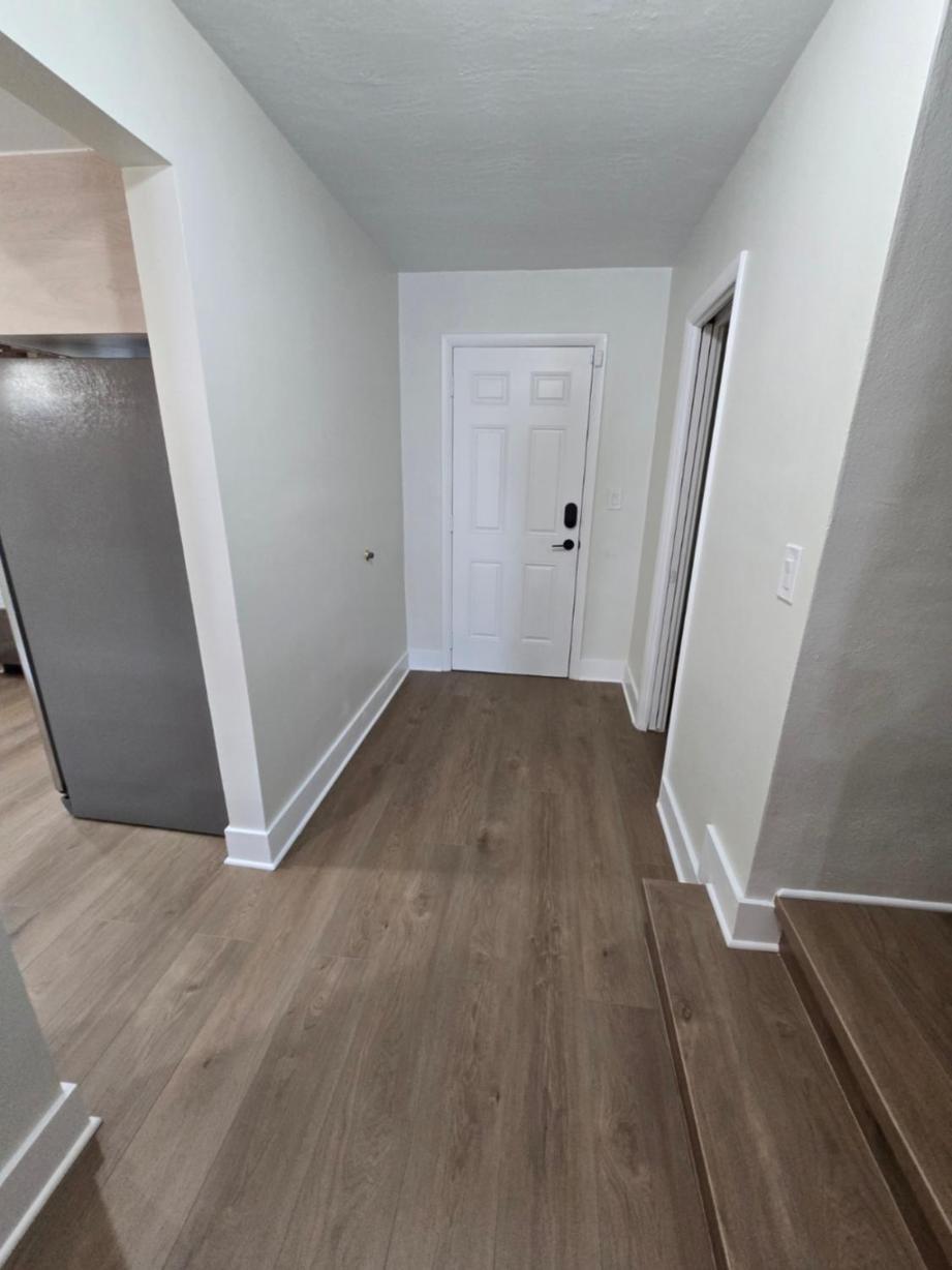 Luxurious & Spacious Townhouse In Prime Location Miami