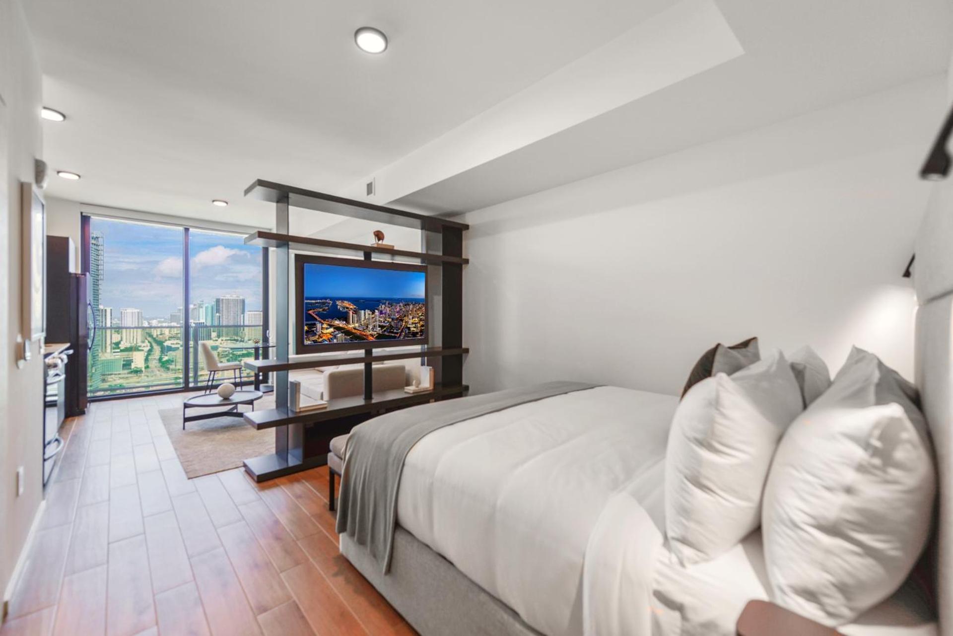 Luxury Studio Steps Away From Bayfront Park Apartment Miami