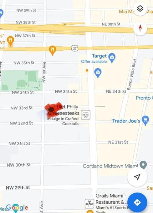 Apartment Queen Bedroom In Location! Is Shared In A 2 - Parking, Laundry And Drop Off Lugagge ! Miami