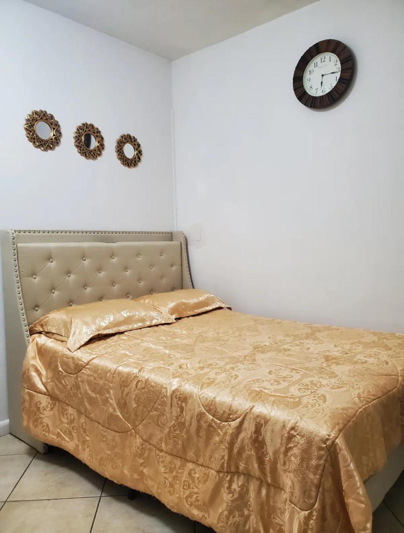 B4 Value On Private Bedroom With Private Bathroom In Little Havana, Homestay *