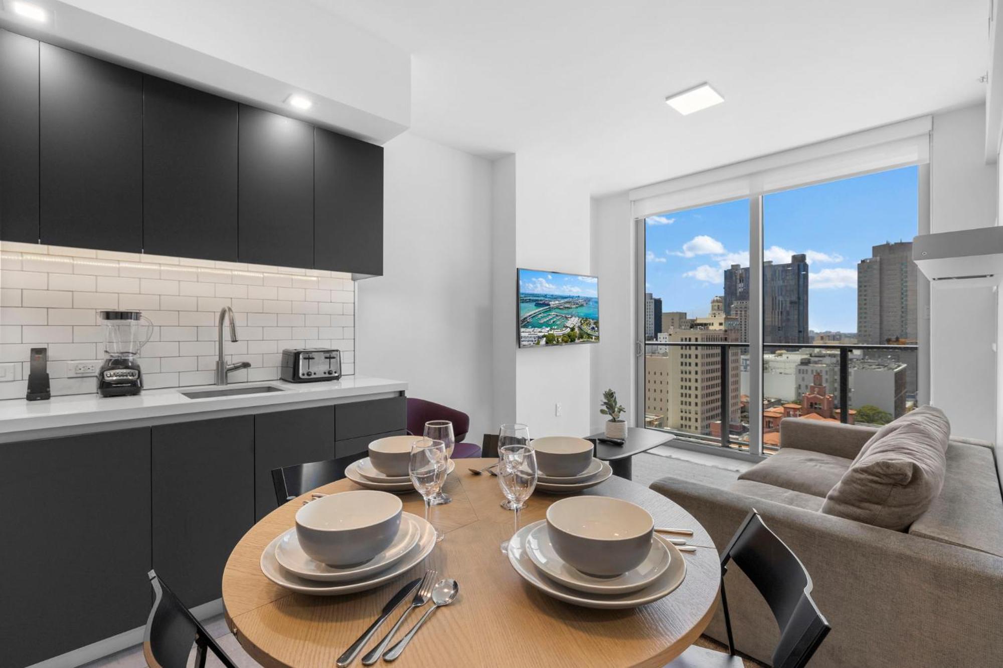 Apartment High Style Living In The Heart Of Miami