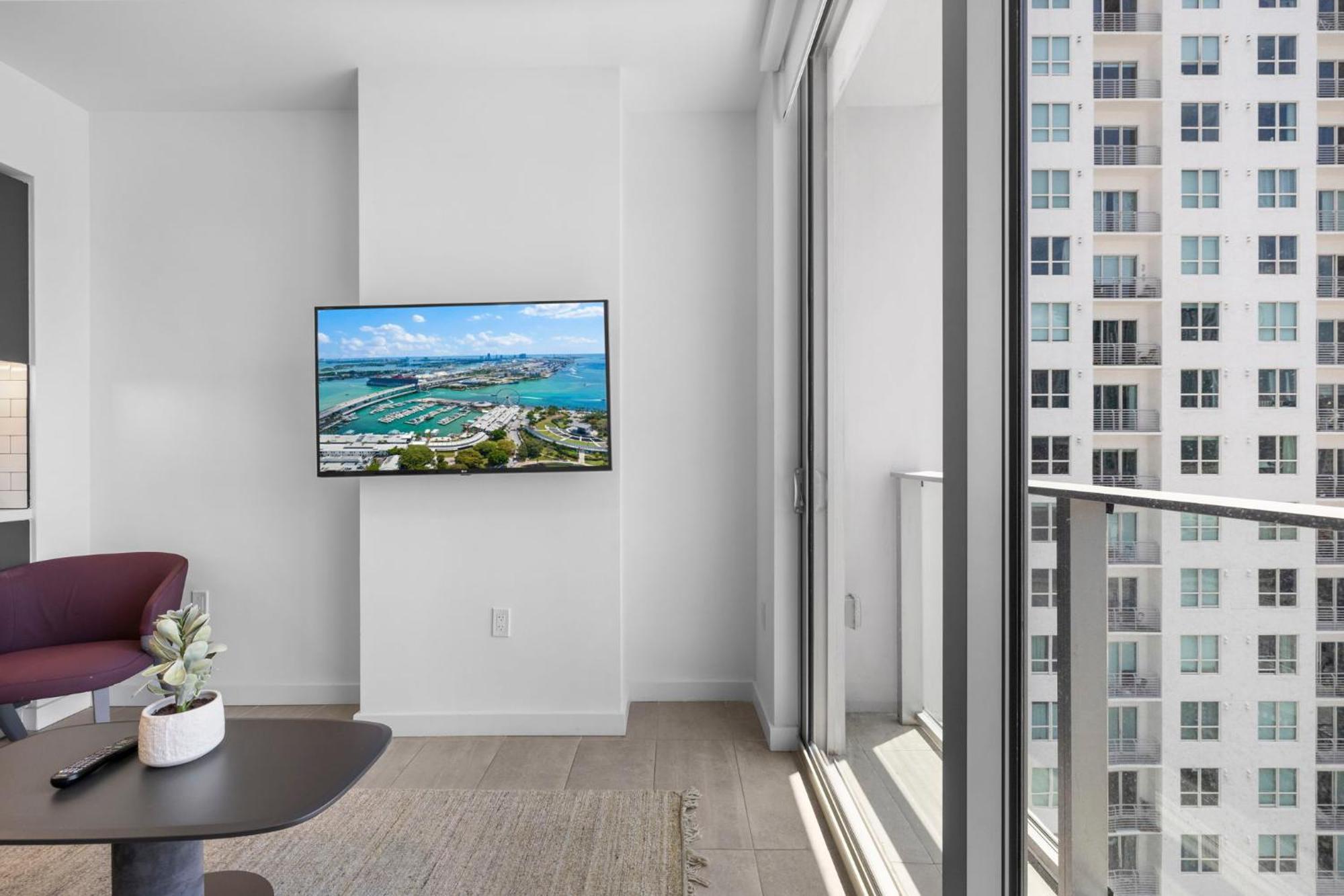 High Style Living In The Heart Of Apartment *