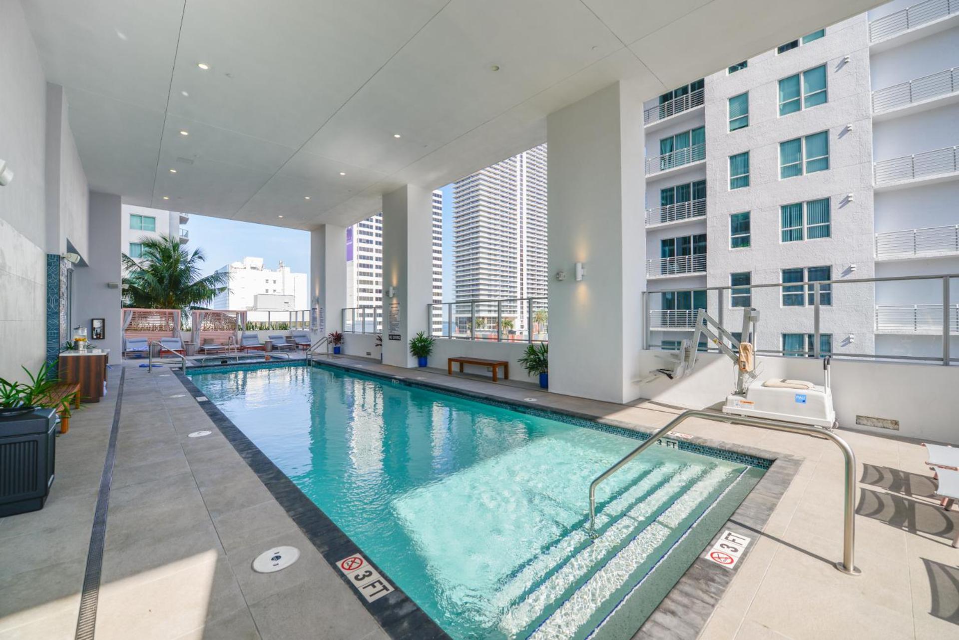High Style Living In The Heart Of Apartment *