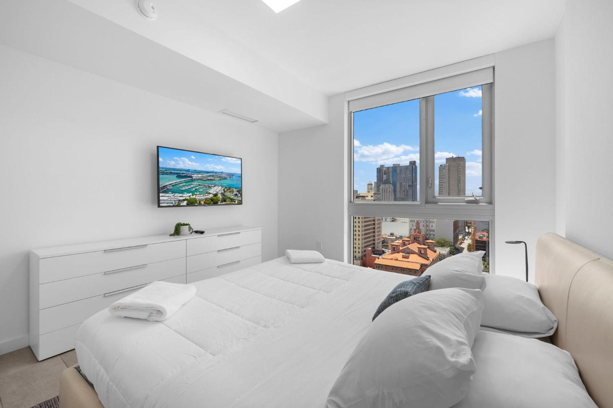 Apartment High Style Living In The Heart Of Miami