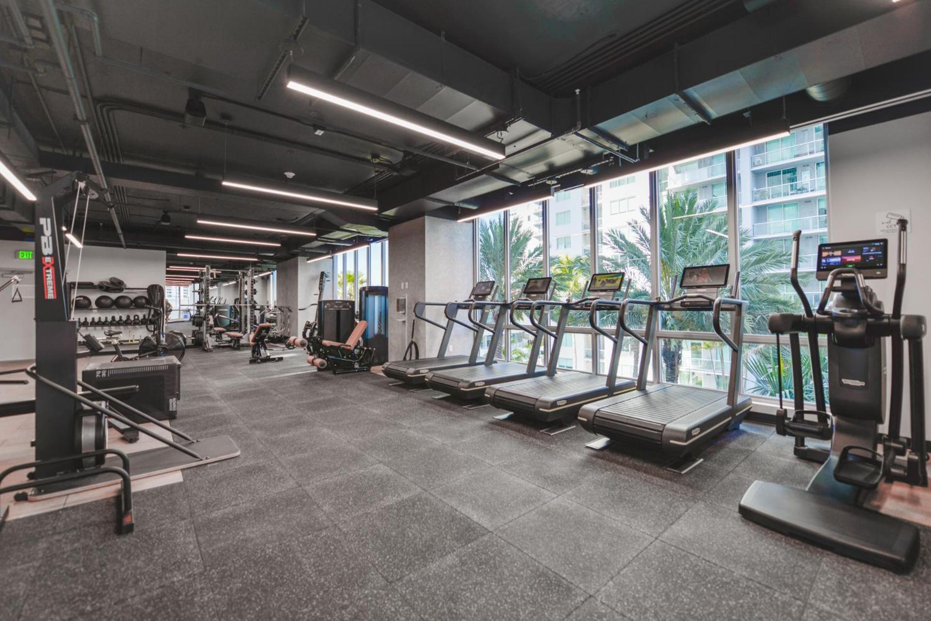 Apartment High Style Living In The Heart Of Miami
