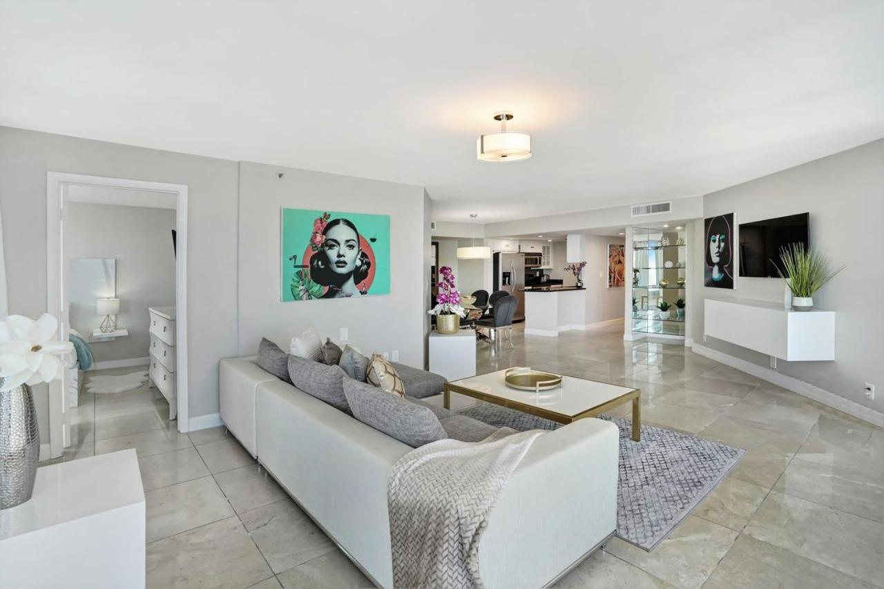 Pisces Dream - Direct Water Views!