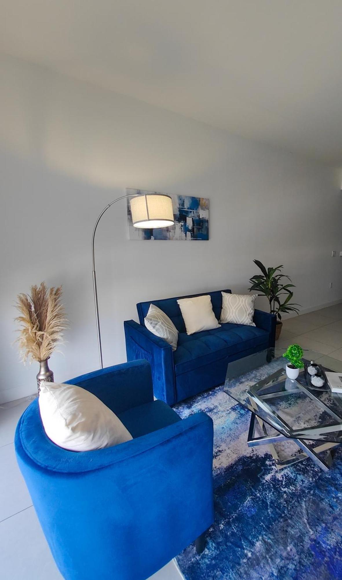 Apartment Style 1-bdrm Downtown Doral