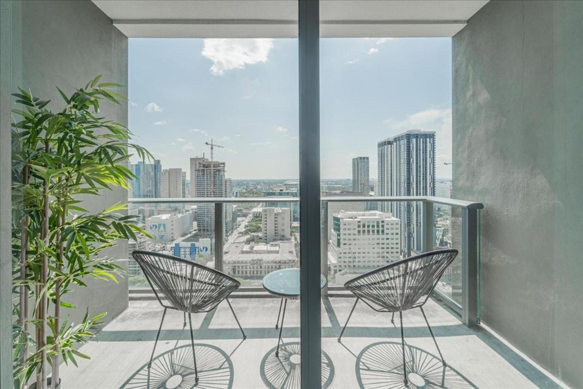Tr 2 Bedroom, 1 Bedroom, And With Balconies Apartment