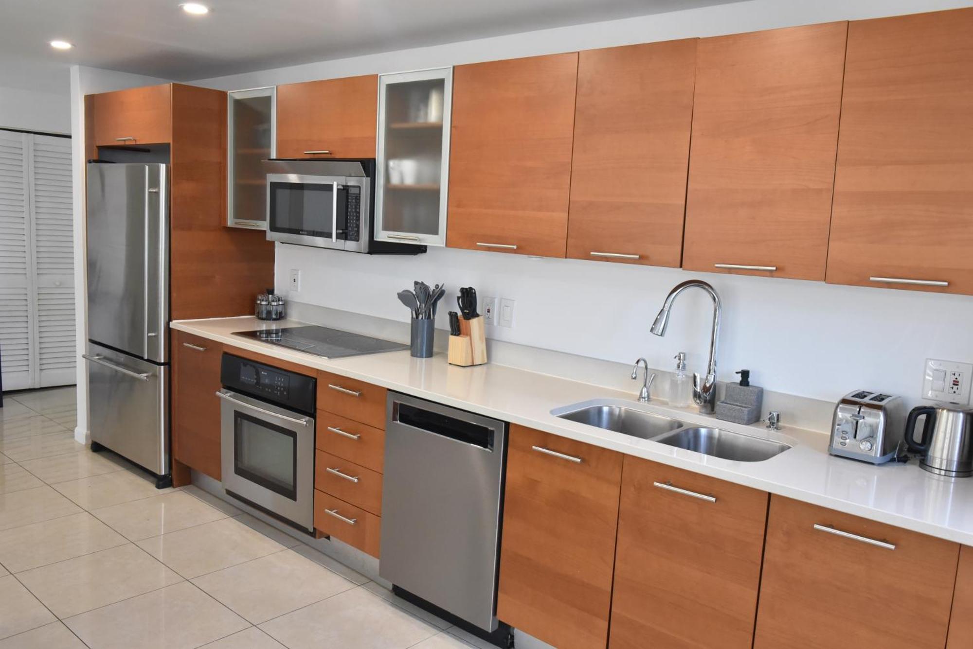 515-trendy 2bd2ba Midtown Huge Private Patio! Apartment *