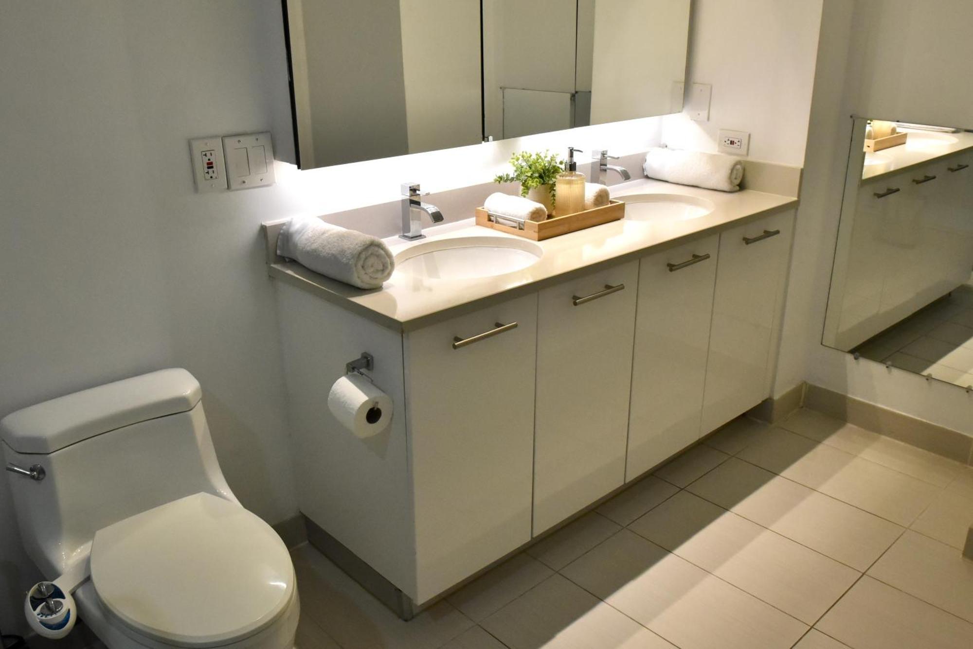 515-trendy 2bd2ba Midtown Huge Private Patio! Apartment