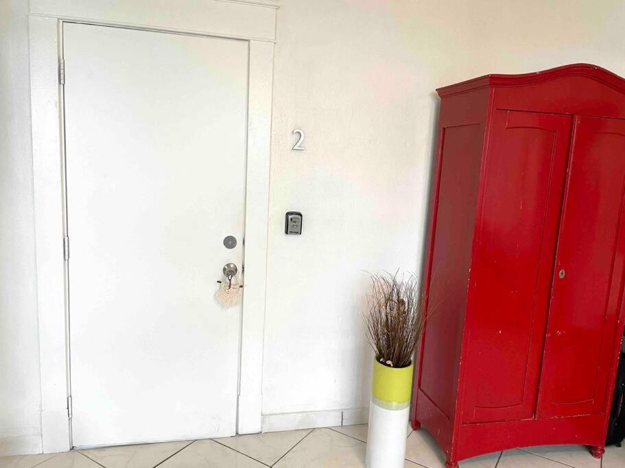 Private Next To Calle Ocho