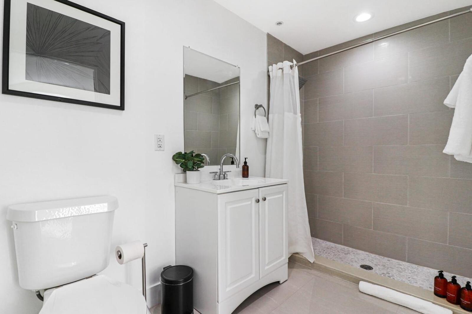 Apartment Roami At The Ralston *