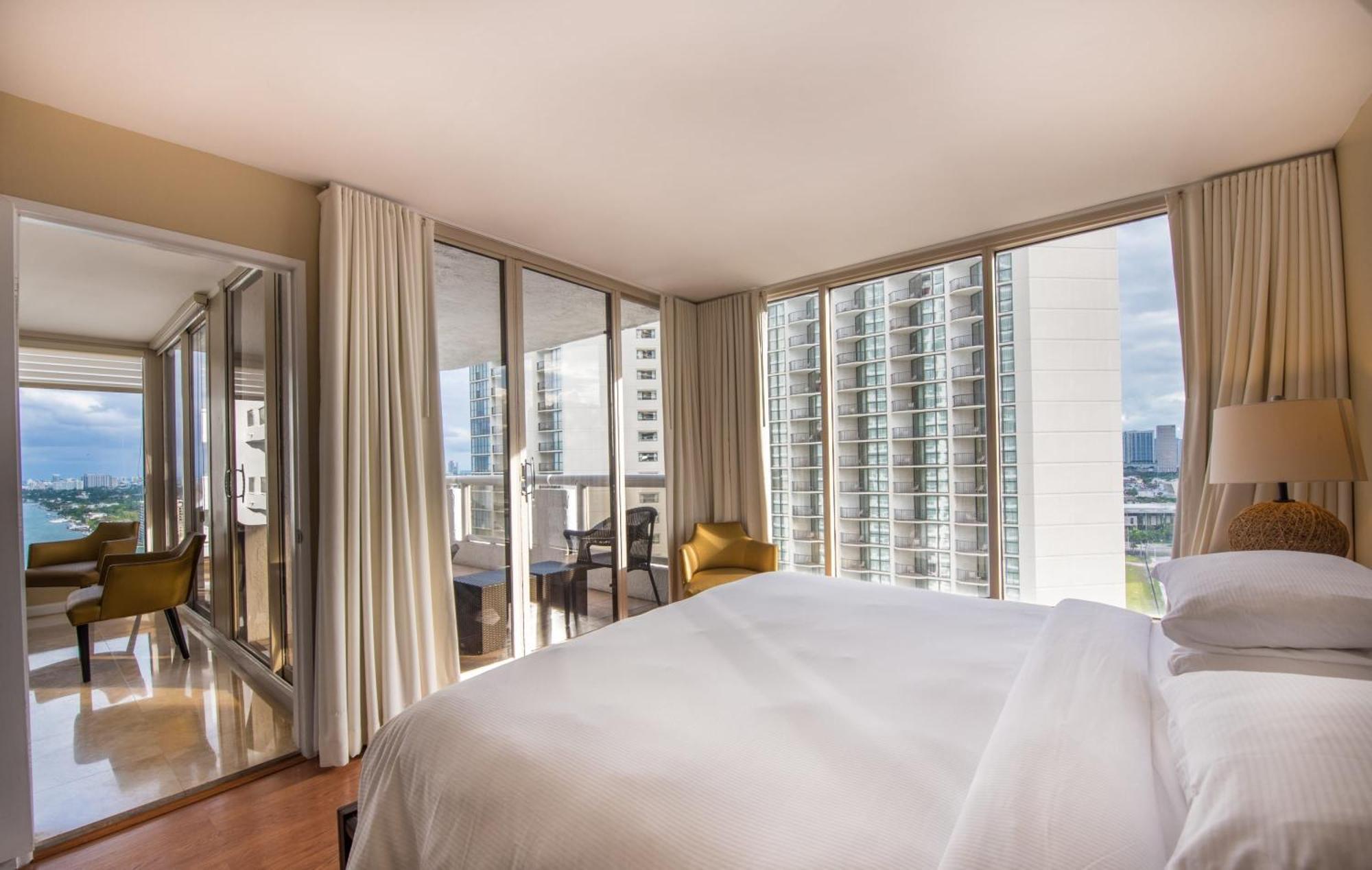 Serene Two-bedroom Bay View Apartment *