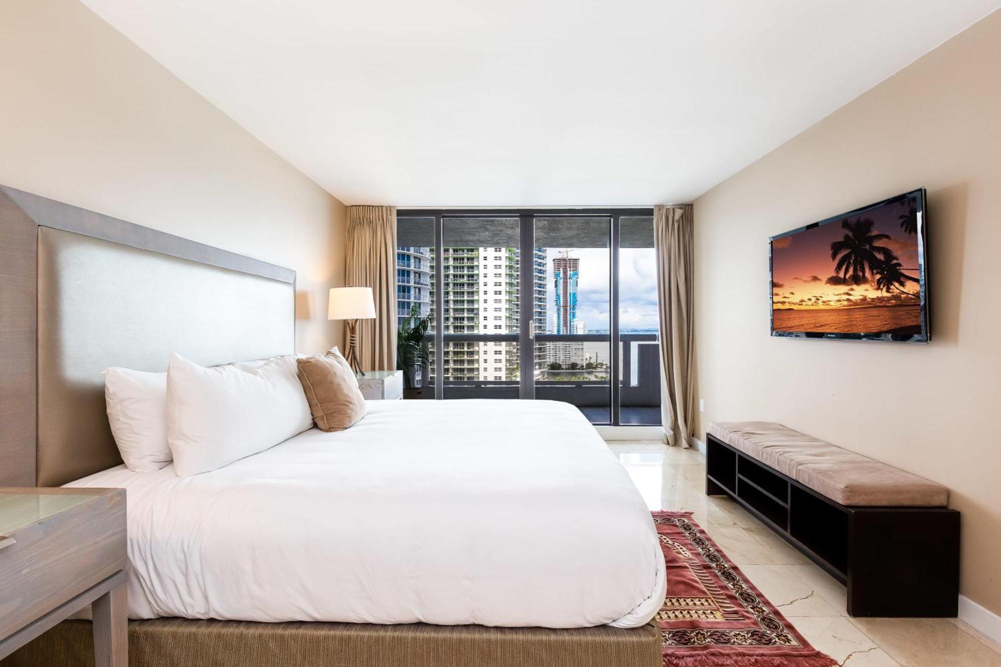 Serene Two-bedroom Bay View Apartment *