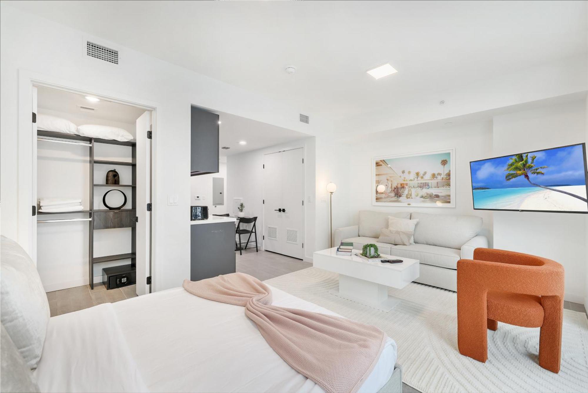 Apartment 227 Condominium By Ionica *