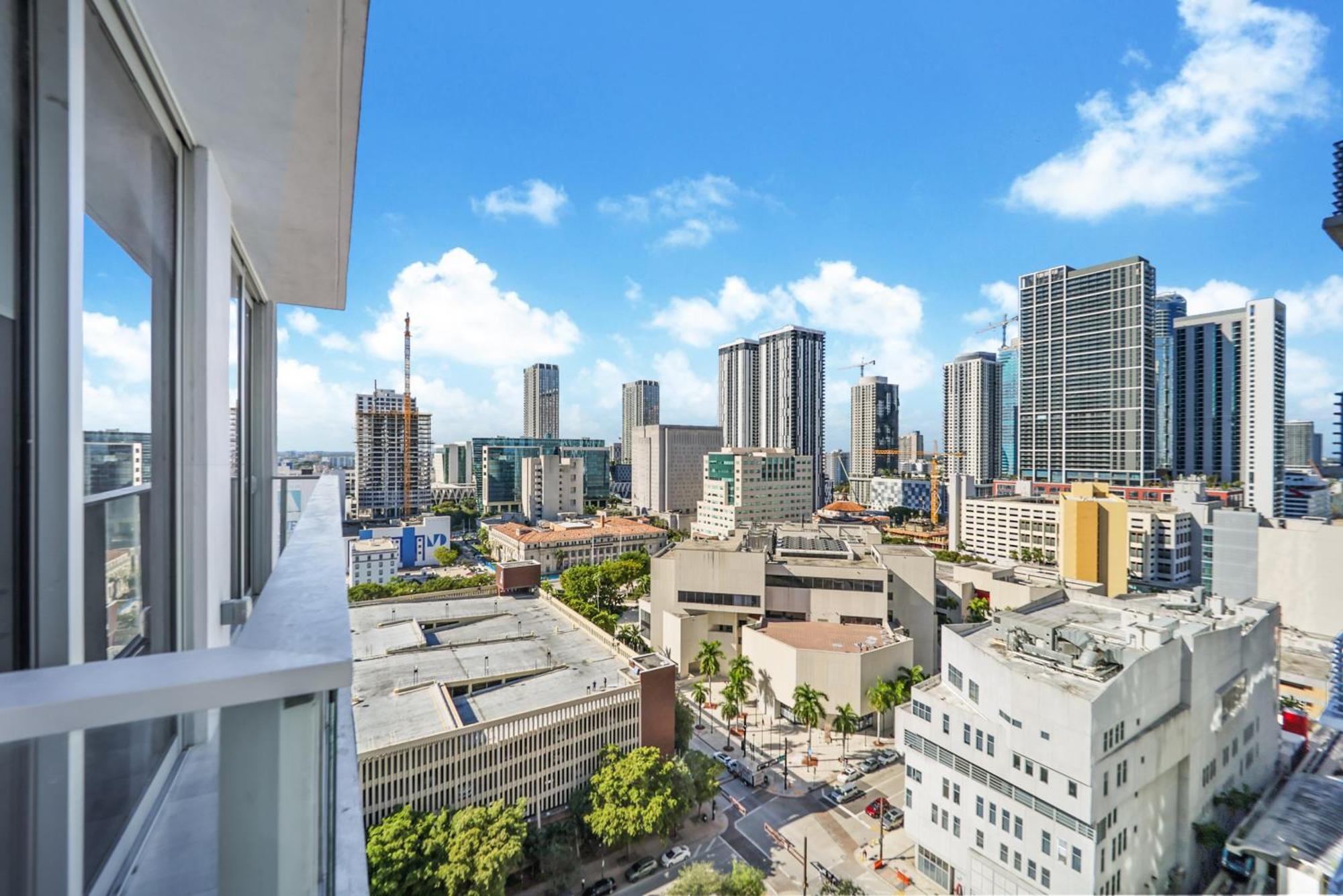 227 Condominium By Ionica * Miami