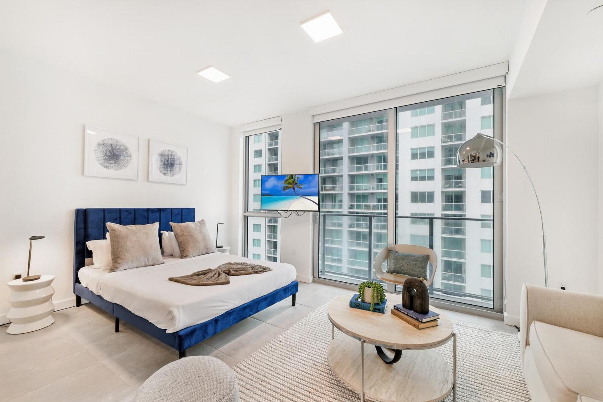 227 Condominium By Ionica