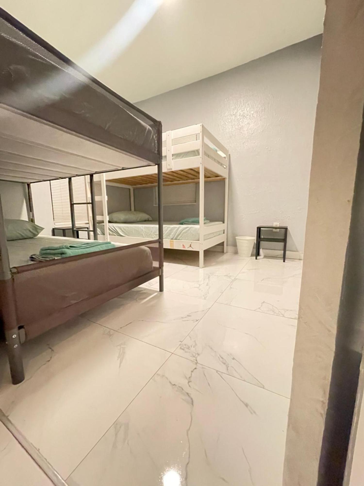 Ludge By Airport Hostel Miami