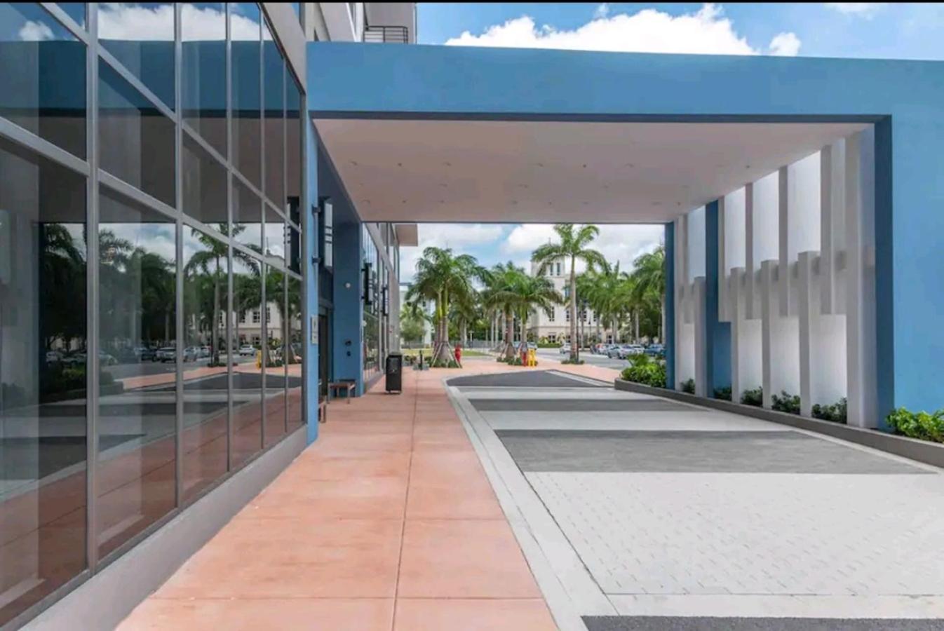 Apartment Style 1-bdrm Downtown Doral *