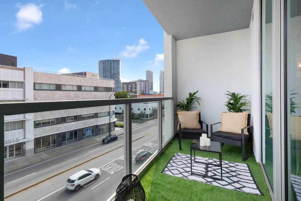 Luxury 1 Bdrm/1b In Design District Area Apartment Miami