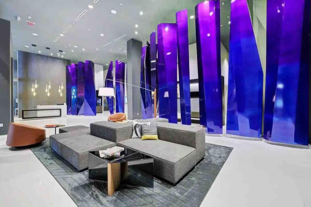 Apartment Luxury 1 Bdrm/1b In Design District Area Miami