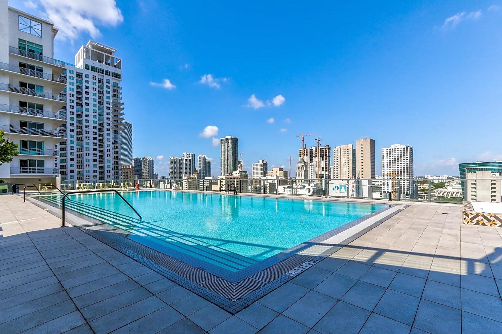 Apartment Dt *