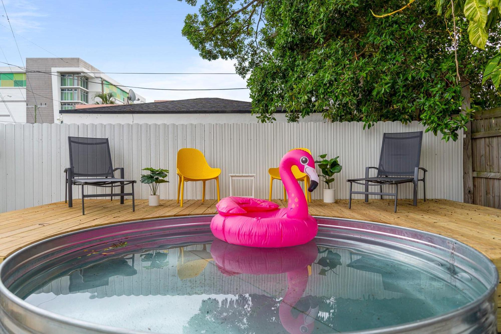 Casa Flamingo - Cozy Pool Location