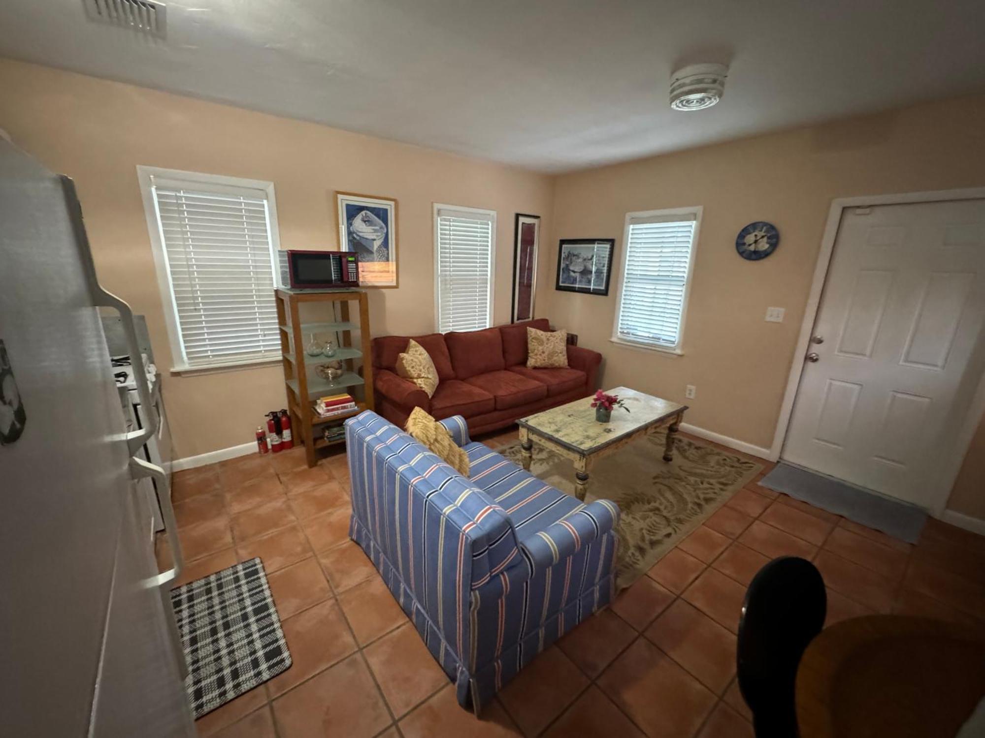 Key West Style Historic In Coconut Grove Florida, The Blue House Holiday home *