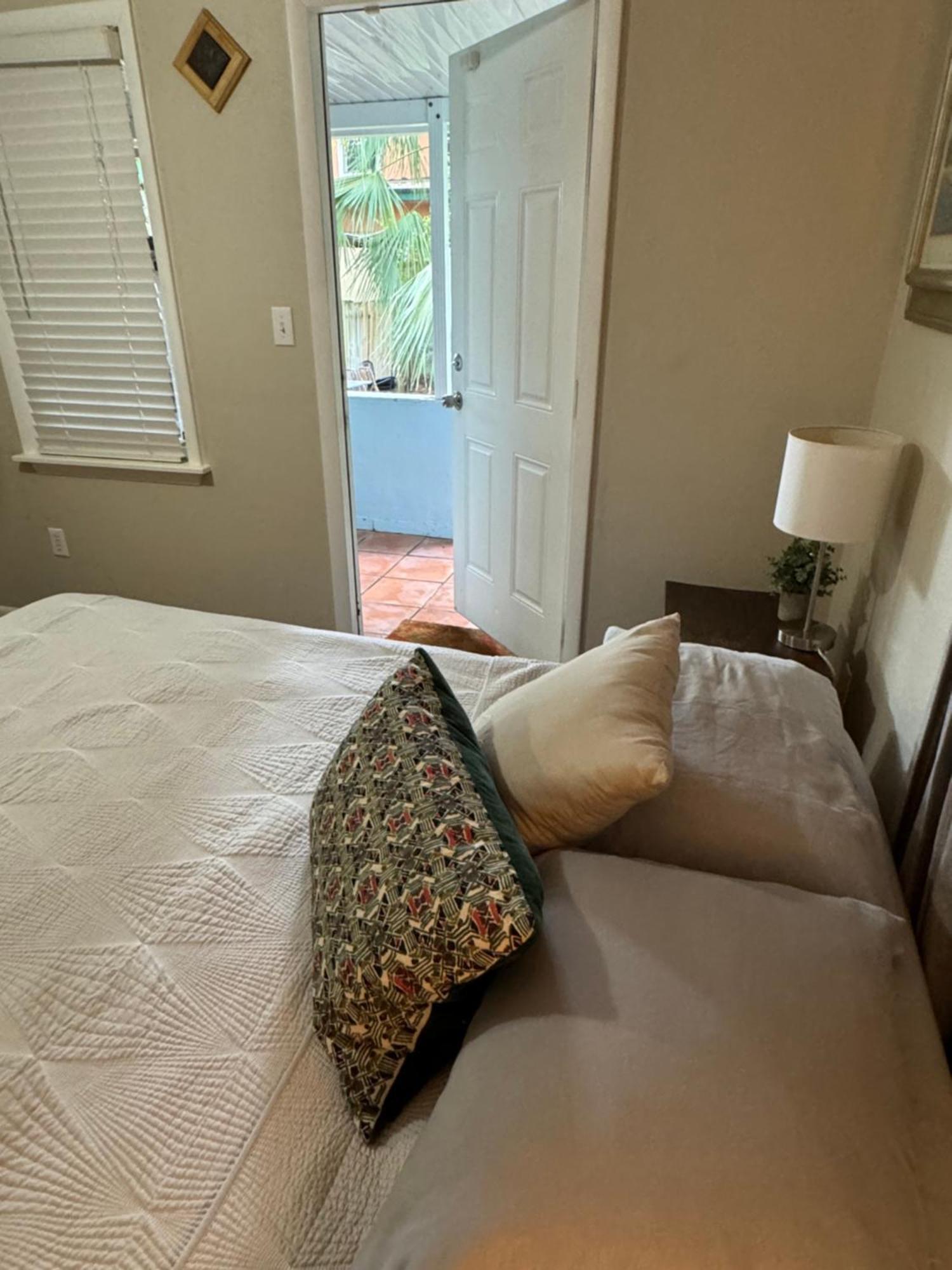 Key West Style Historic In Coconut Grove Florida, The Blue House Holiday home Miami