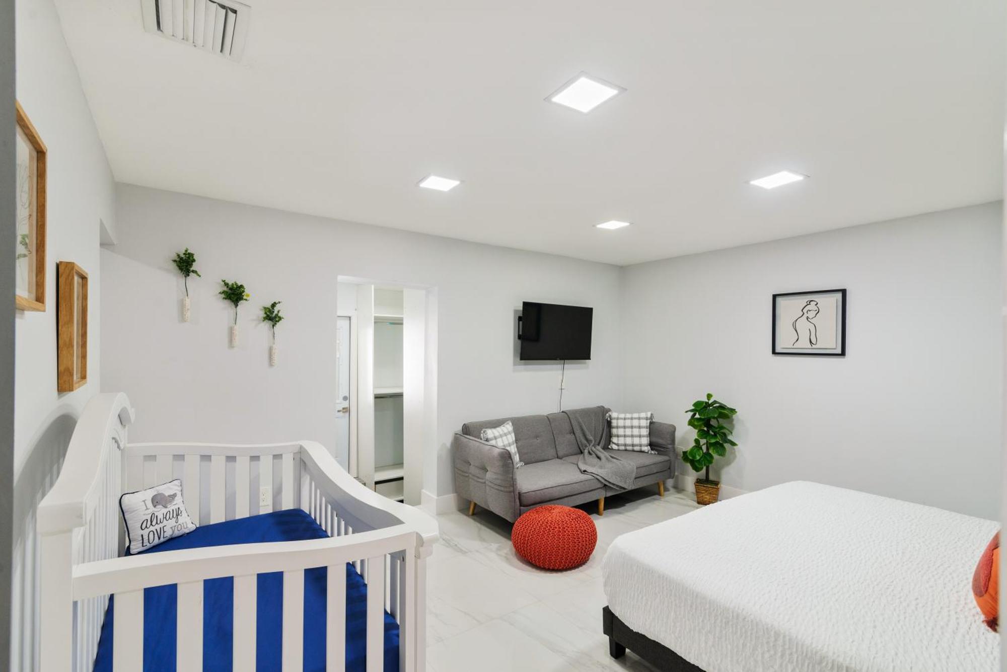 Luxury House W Heated Pool & Jacuzzi * Miami