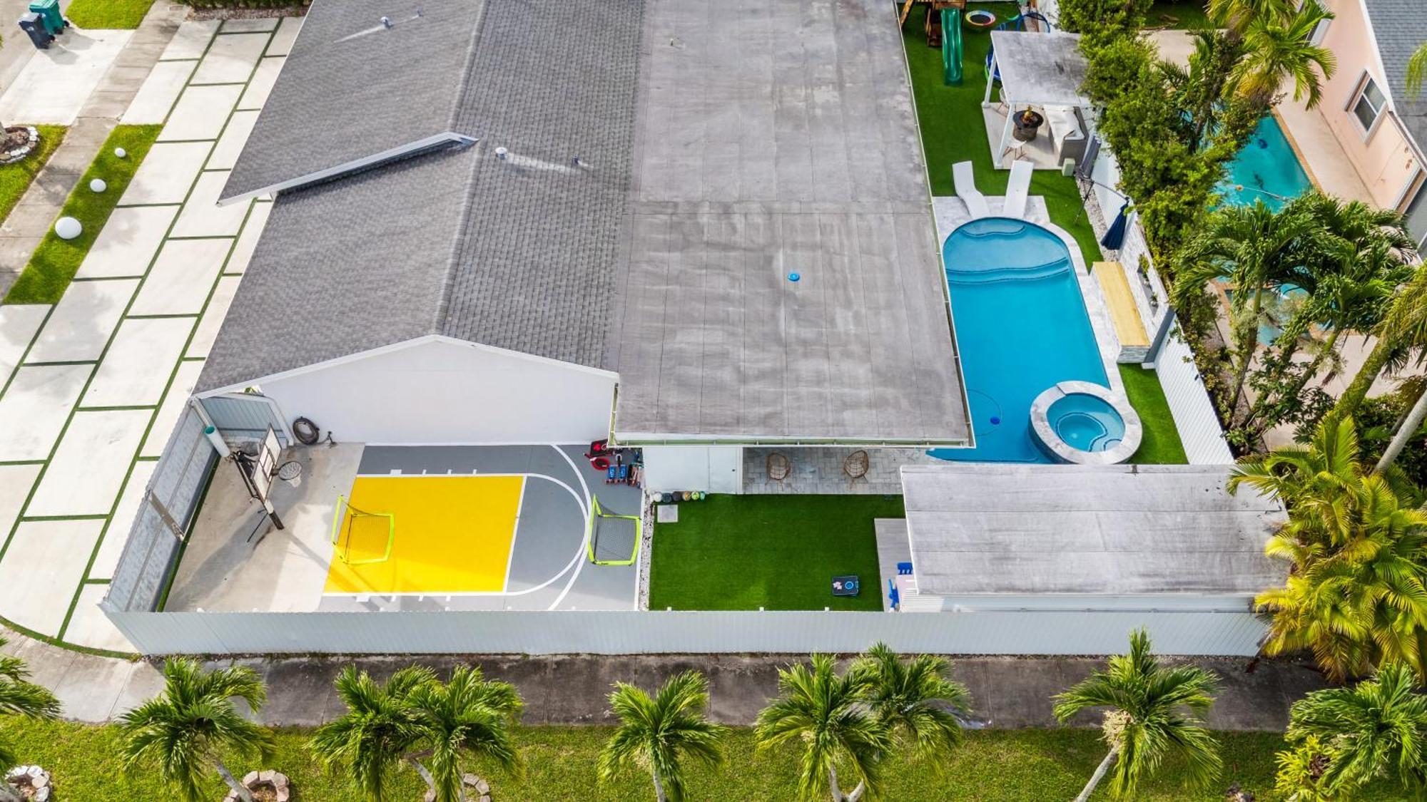 Luxury House W Heated Pool & Jacuzzi *