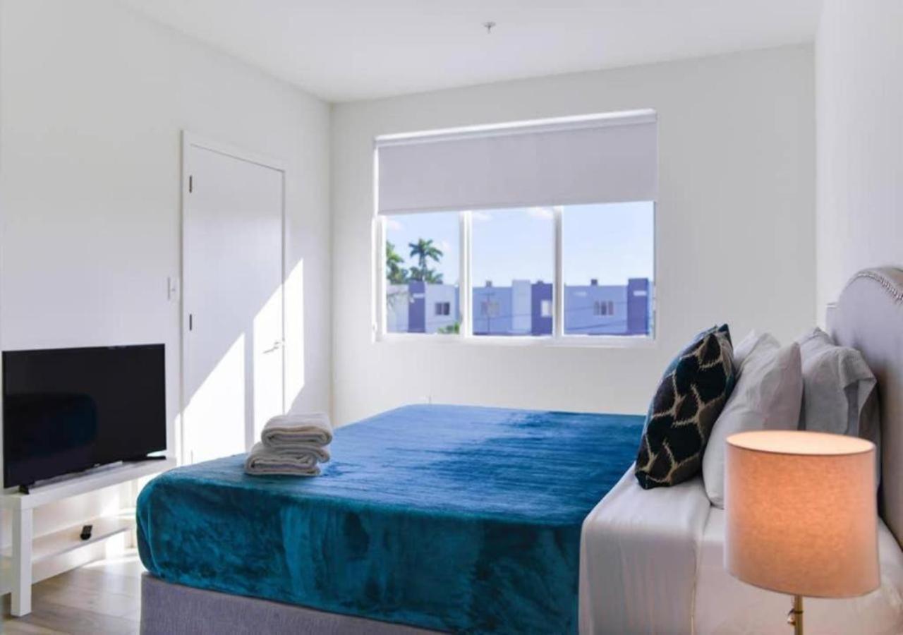 Modern Townhouse 18 Min From The Beach & Aventura - Th1 Holiday home *