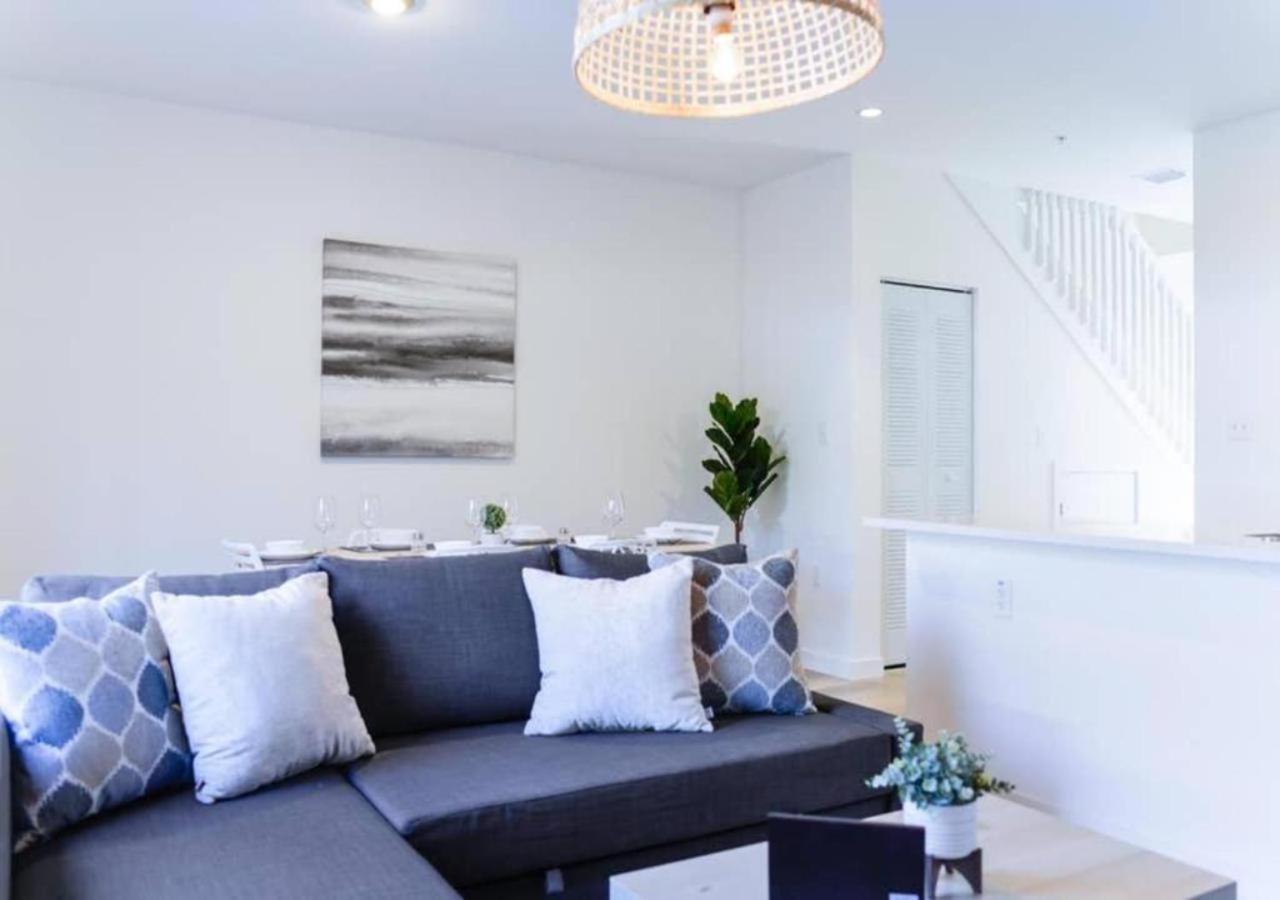 Modern Townhouse 18 Min From The Beach & Aventura - Th1 Holiday home