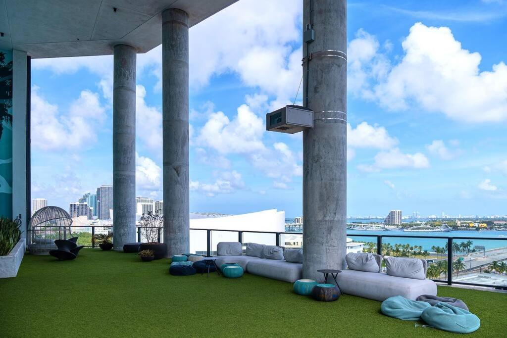 Ocean Front View Stylish In Downtown