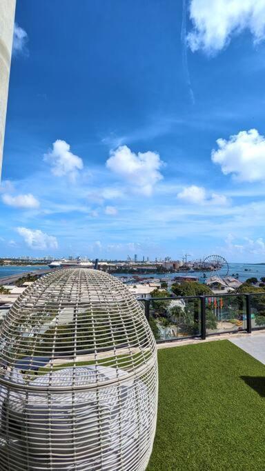 Ocean Front View Stylish In Downtown Apartment Miami