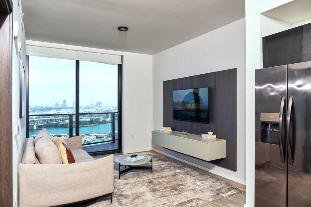 Ocean Front View Stylish In Downtown Apartment *